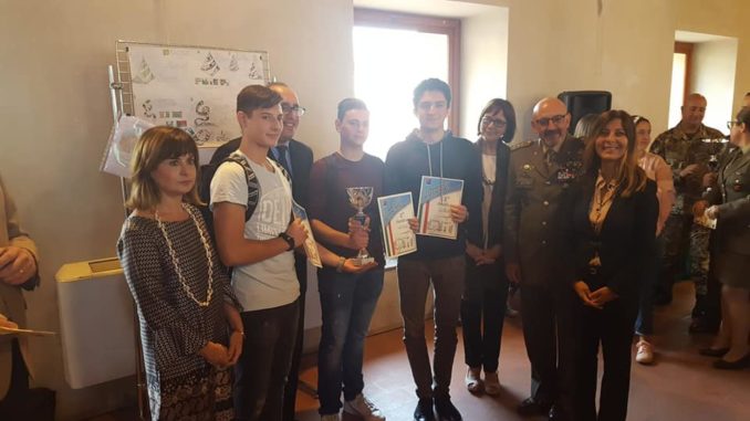 Premiazione dei ragazzi della 5A CAT del Rutelli al Concorso Progetta un Monumento ai caduti