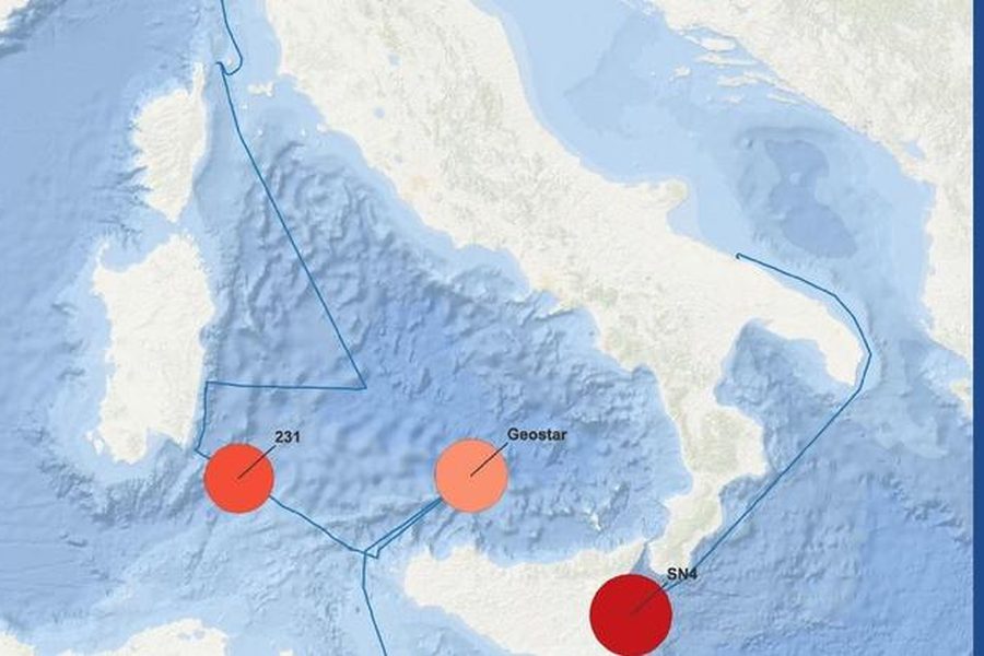 Mappa delle cinque stazioni oceanografiche analizzate nel Mar Mediterraneo
