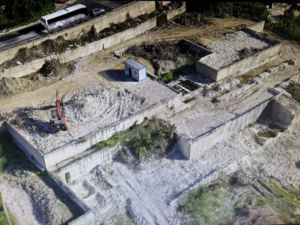 Ortofoto da drone di un'area di scavo